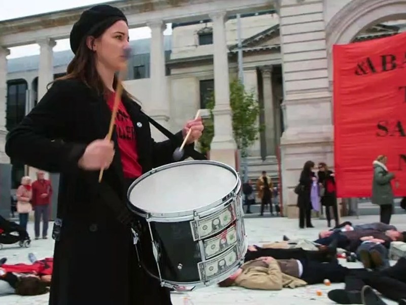 All The Beauty And The&nbsp;Bloodshed